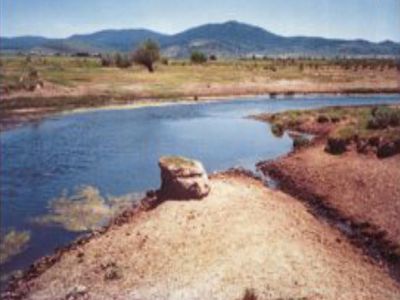 2001 view of Upper Klamath Basin ranch tributary pre-restoration